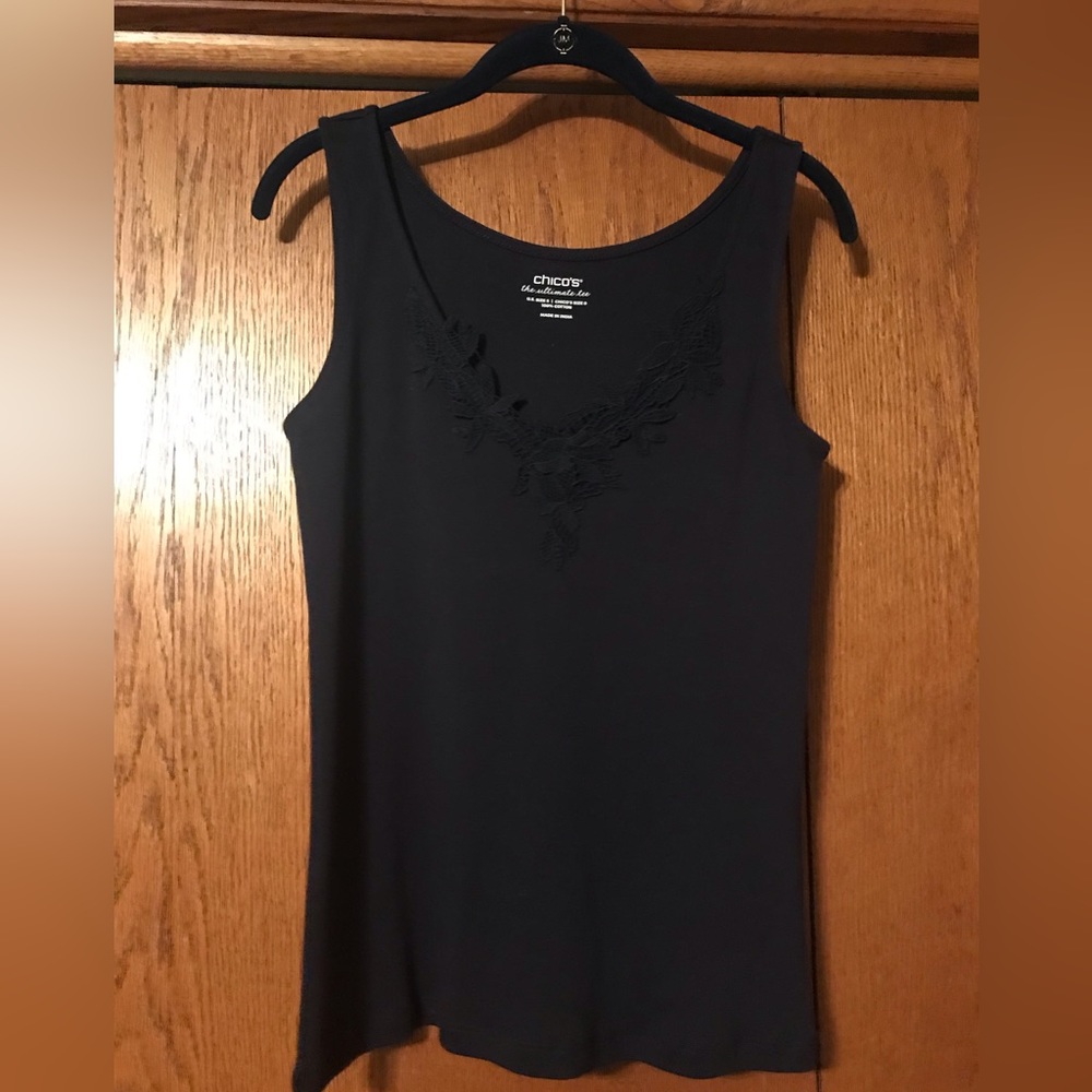 Chicos lace trim tank navy blue Chicos size 0